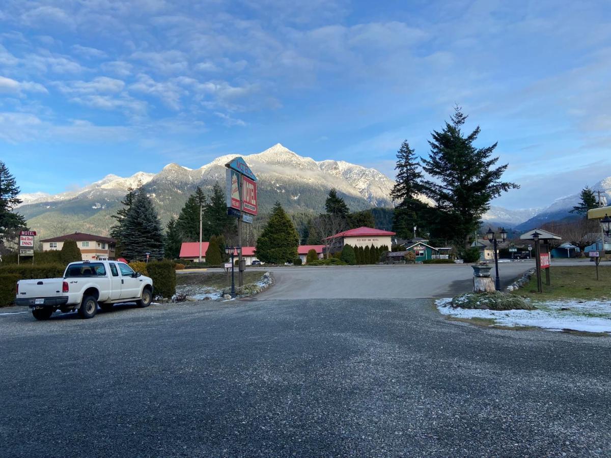 Swiss Chalets Motel Хоуп Екстериор снимка